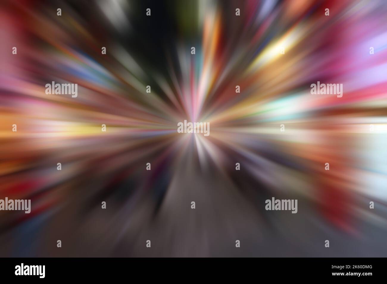 Effet de vitesse de la lumière. City Lights radial motion flou arrière-plan. Zoom flou explosion résumé arrière-plan. Banque D'Images