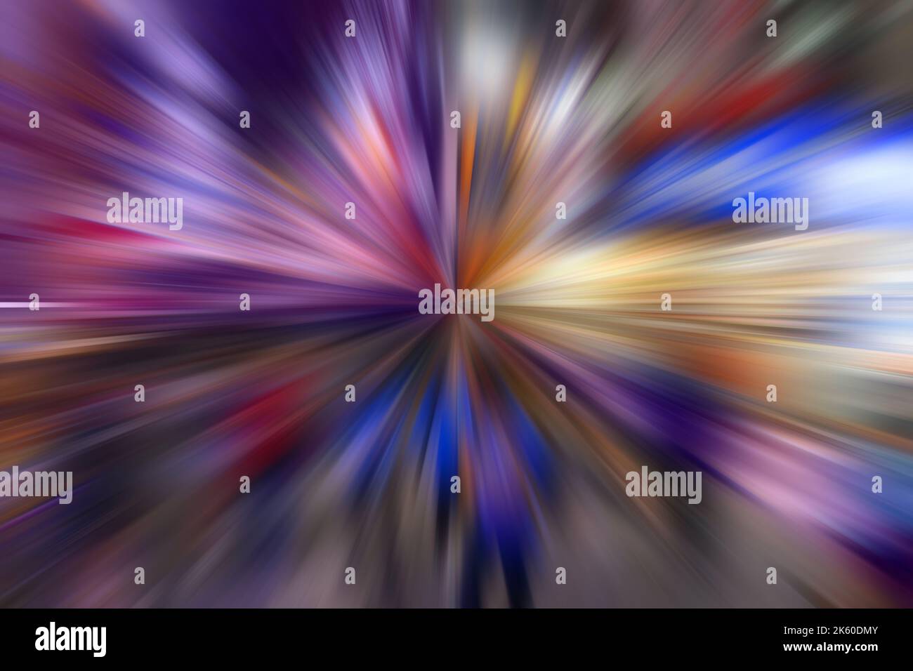 Effet de vitesse de la lumière. City Lights radial motion flou arrière-plan. Zoom flou explosion résumé arrière-plan. Banque D'Images