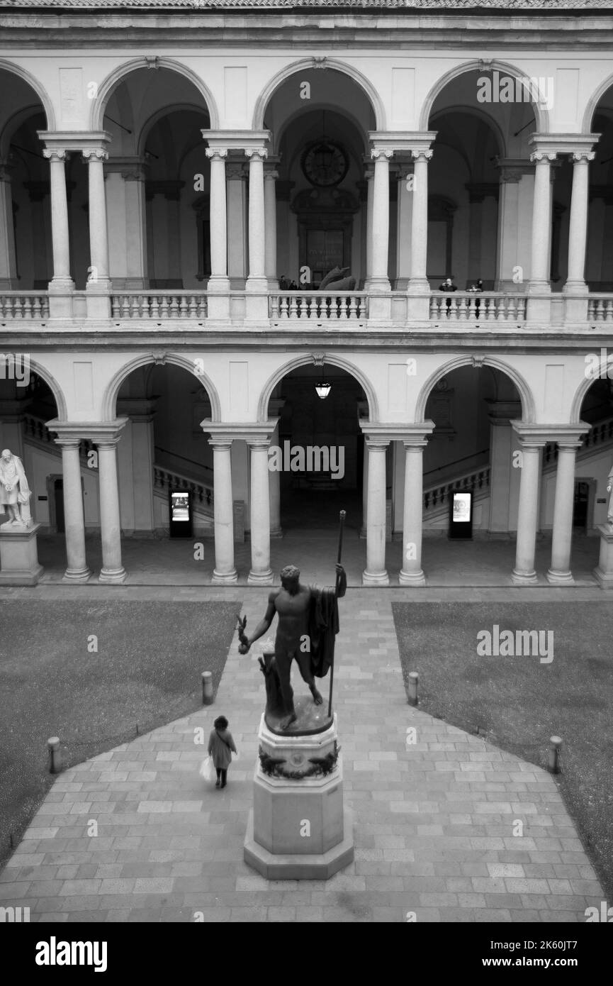 Brera Accademy, cour, statue de Napoleone, Milan, Lombardie, Italie, Europe Banque D'Images