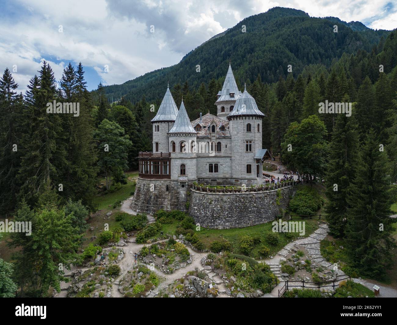 Une vue magnifique sur le château de Savoie à Gressoney-Saint-Jean, en Italie Banque D'Images