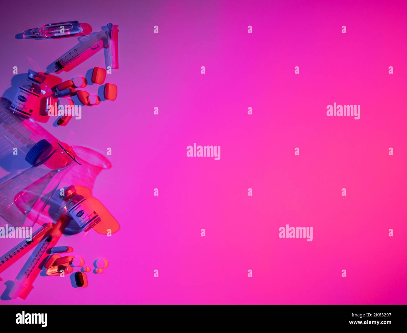 contexte pharmaceutique coronavirus médicament neon Banque D'Images