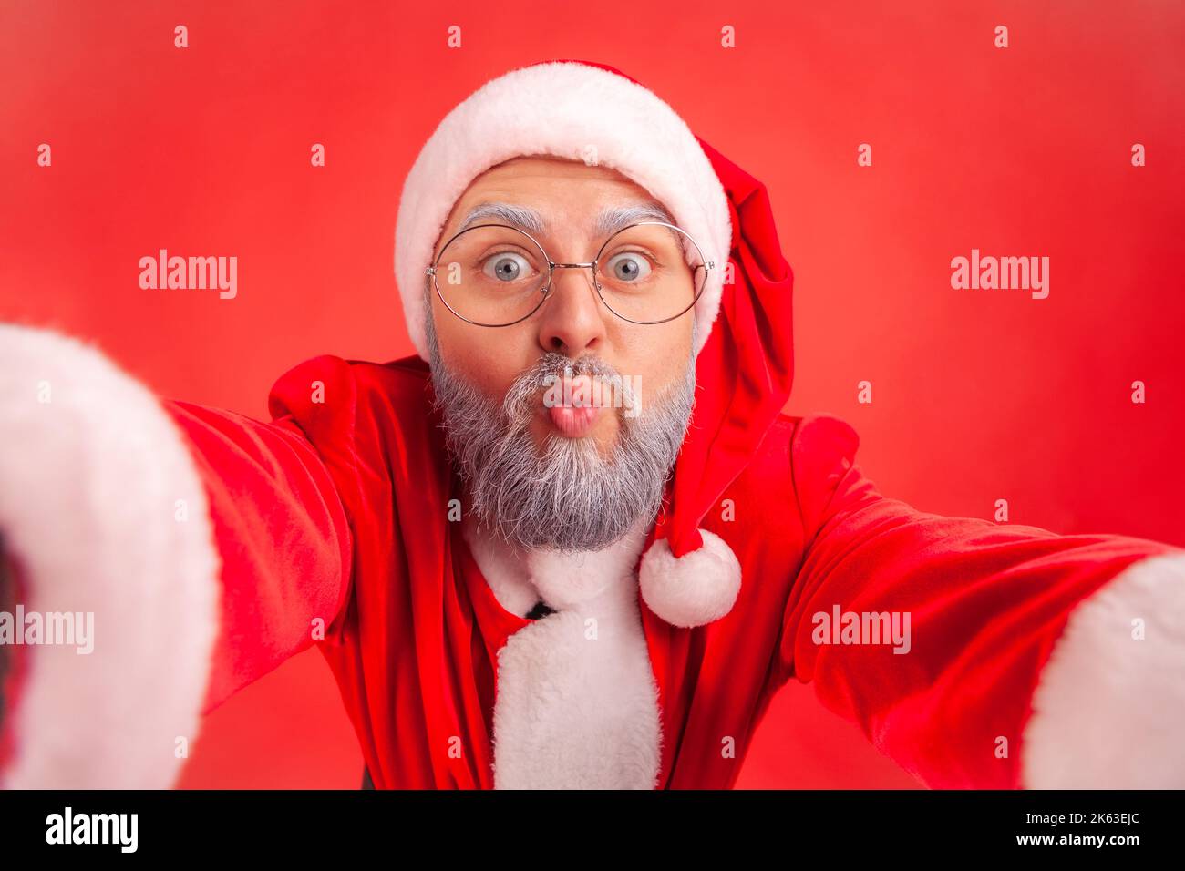 Costume Père Noël Adulte - 4 Pièces : Bonnet, Barbe, Perruque, Lunettes - Blanc/rouge - Confortable - Fêtes Noël Et Déguisements