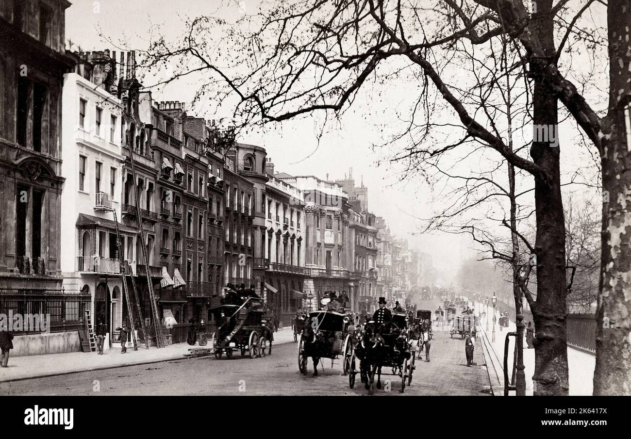 Photographie vintage du 19th siècle: Piccadilly look East, Londres Banque D'Images