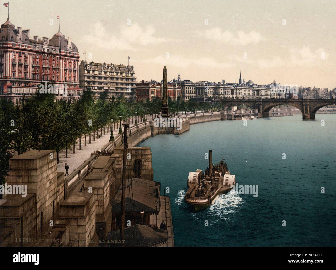Rivière Thames et Embankment, bateau à aubes, Londres. Photographie vintage du 19th siècle. Banque D'Images