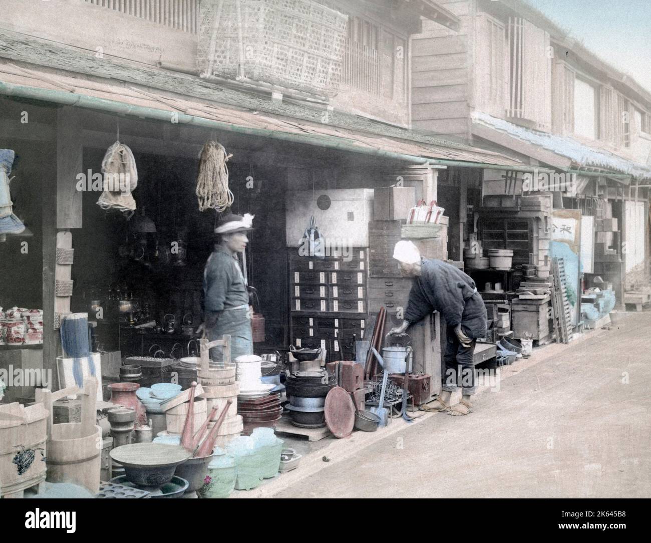 Maison et quincaillerie, Japon, c.1880's Vintage fin 19th siècle photographie Banque D'Images