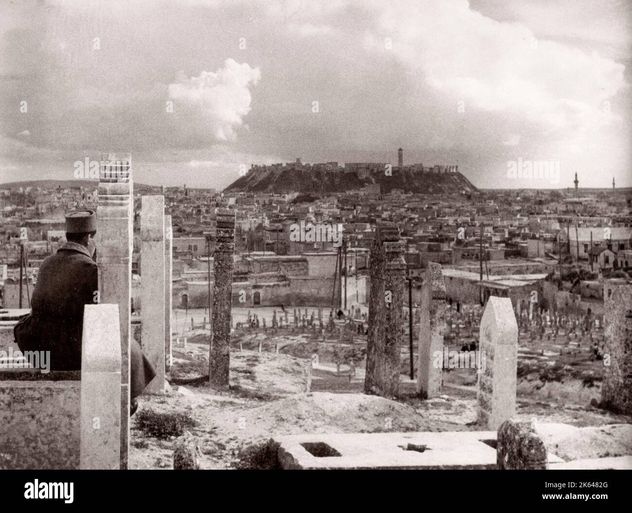 1943 Moyen-Orient Syrie - scène à Alep vue de la ville Photographie d'un officier de recrutement de l'armée britannique stationné en Afrique de l'est et au Moyen-Orient pendant la Seconde Guerre mondiale Banque D'Images
