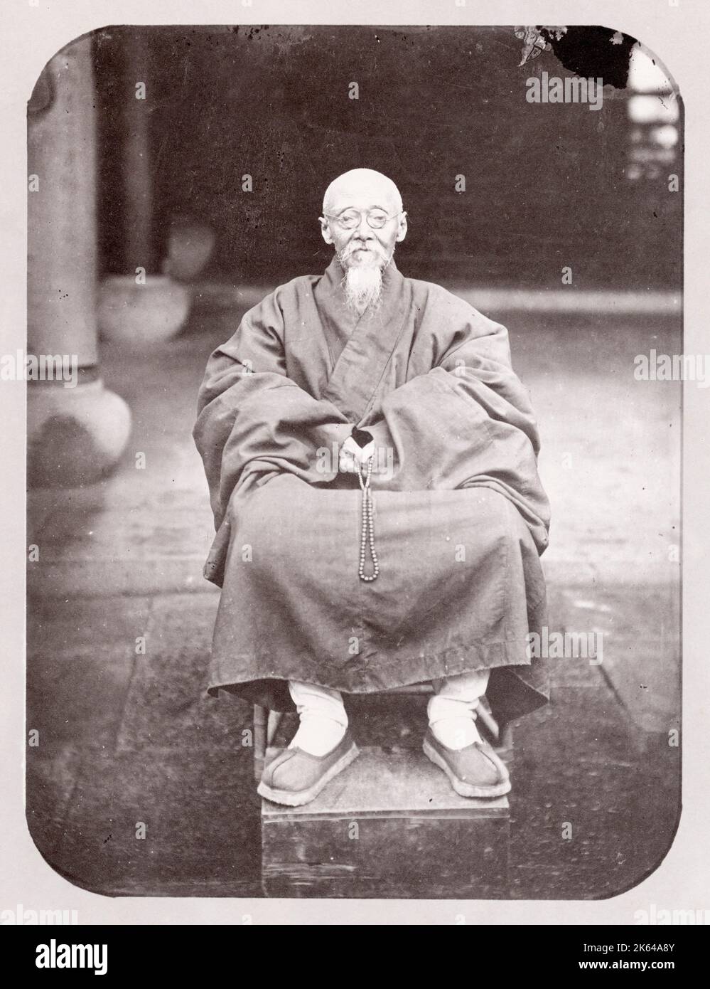 Photographie ancienne de la fin du XIXe siècle : homme chinois âgé de statut, Chine. Banque D'Images