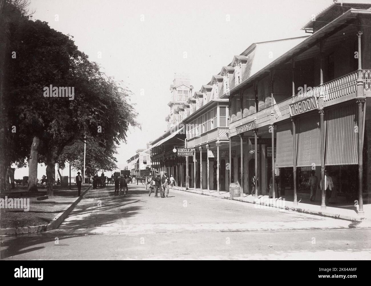 c.1900 photo d'époque, Antilles: Scène de rue, Port d'Espagne, Trinité Banque D'Images