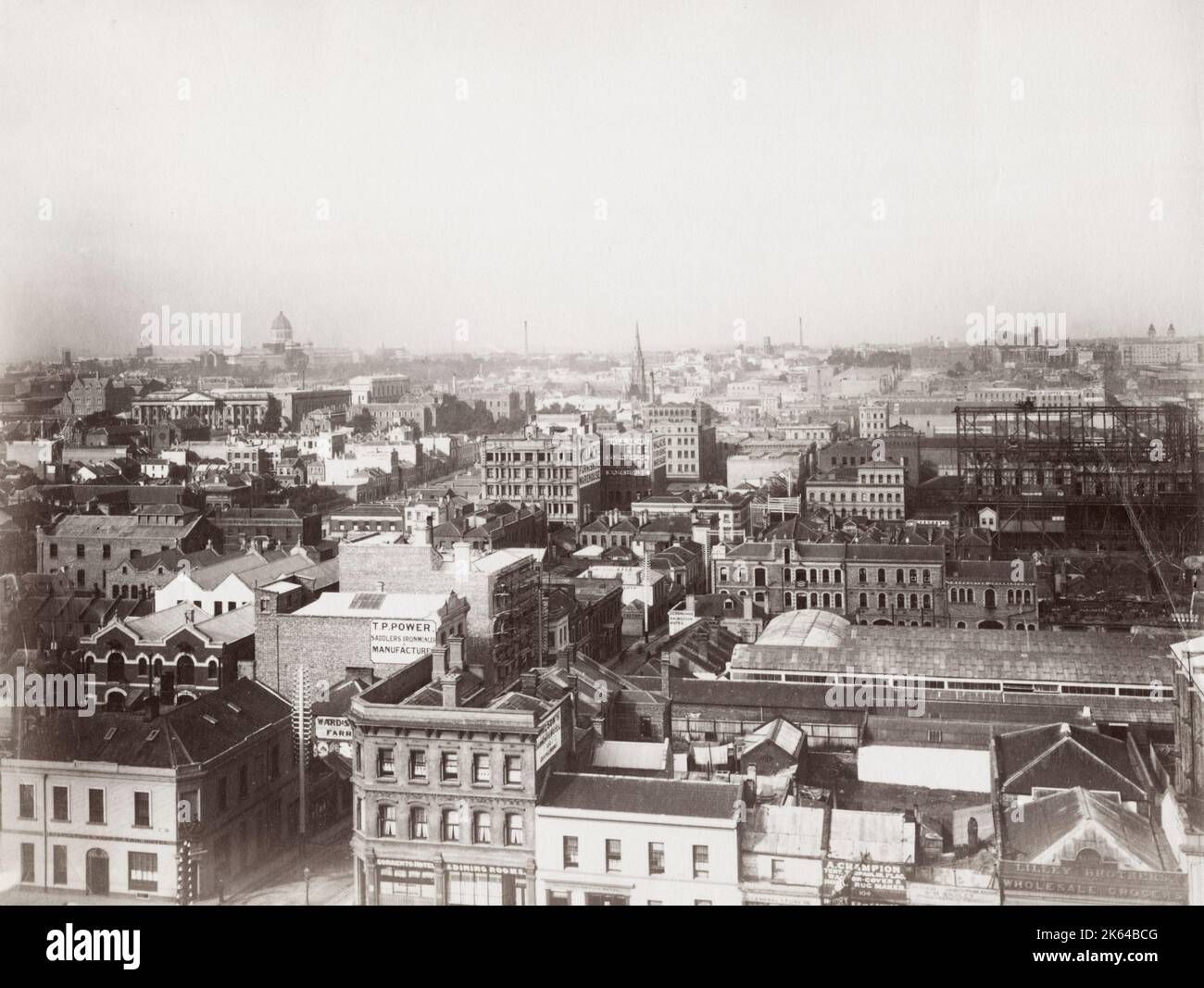 Photographie du XIXe siècle : vue sur le centre-ville, considérée comme Melbourne, Australie, image c.1890 Banque D'Images