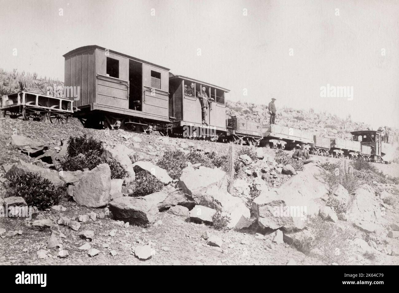 Photographie ancienne du XIXe siècle : chemin de fer, chemin de fer entre Tongoy et Tamaya, Chili, inclinaison de 5 pour cent. Banque D'Images