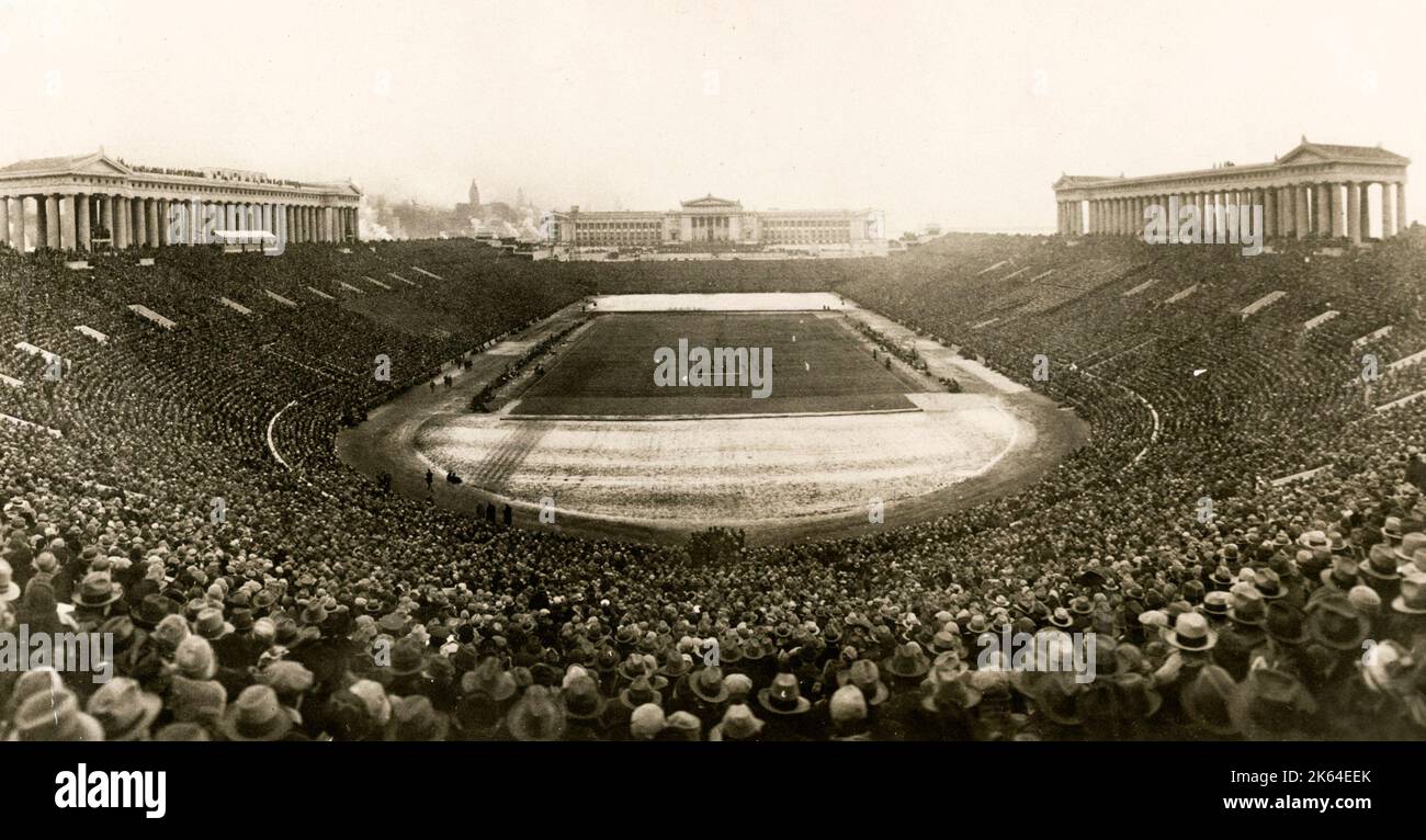 Au début du xxe siècle vintage press photographie - 1926 Marine de l'armée jeu de foot Soldier Field, CHICAGO Banque D'Images