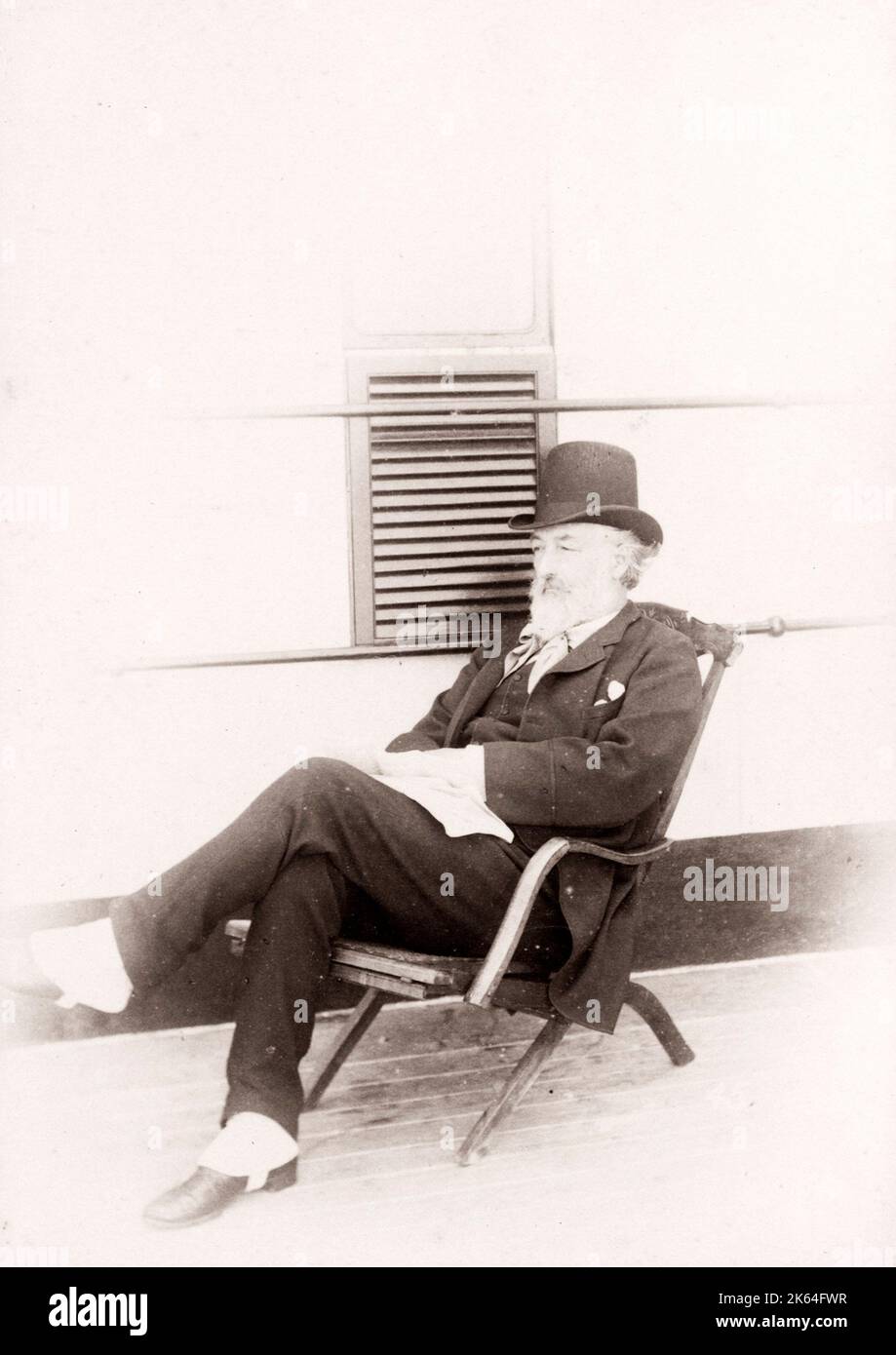 1889 Photographie - RMS - Teutonic à partir d'un album d'images concernant le lancement du navire, qui a été construit par Harland and Wolff de Belfast, pour la White Star Line - plus tard pour atteindre une certaine notoriété en tant que le propriétaire du Titanic. L'album montre l'intérieur de la barque, membre de l'équipage d'essai, croisières, y compris une visite à bord par le Kaiser allemand et Prince de Galles, ainsi que de nombreuses images d'autres visiteurs. Cette image - Sir Frederic Leighton Banque D'Images