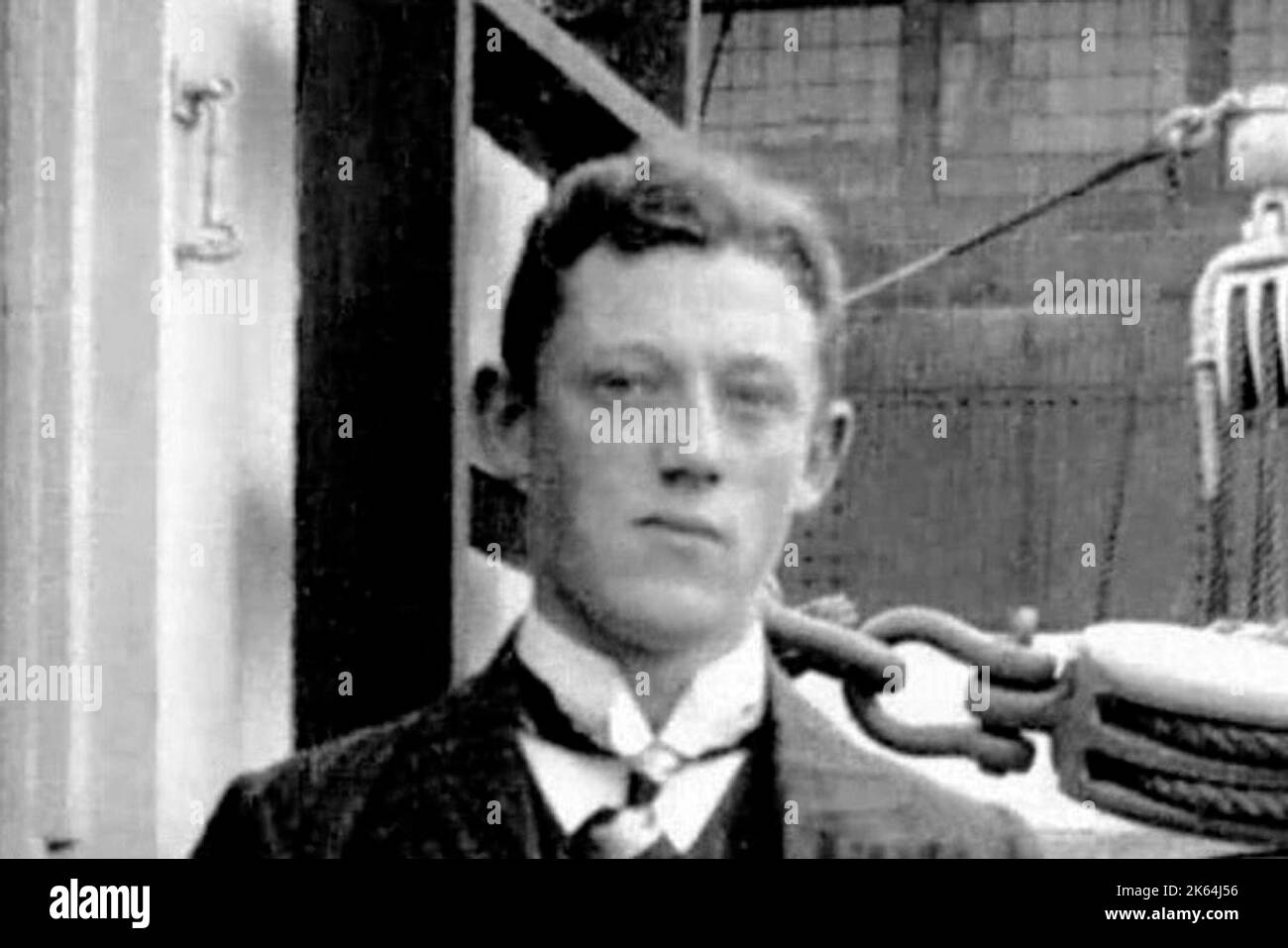 Harold Thomas Cottam (1891-1984) - opérateur de téléphonie sans fil britannique sur le RMS Carpathia qui a reçu avec force l'appel de détresse du naufrage RMS Titanic le 15 avril 1912. Cottam a réveillé le capitaine Arthur Henry Rostron pour relayer le message de Titanic permettant à Carpathia d'arriver sur les lieux quelques heures avant tout autre navire et est « crédité d'avoir sauvé des centaines de vies ». Il était un ami personnel de l'opérateur junior sans fil du Titanic et survivant Harold Bride. Date: 1912 Banque D'Images
