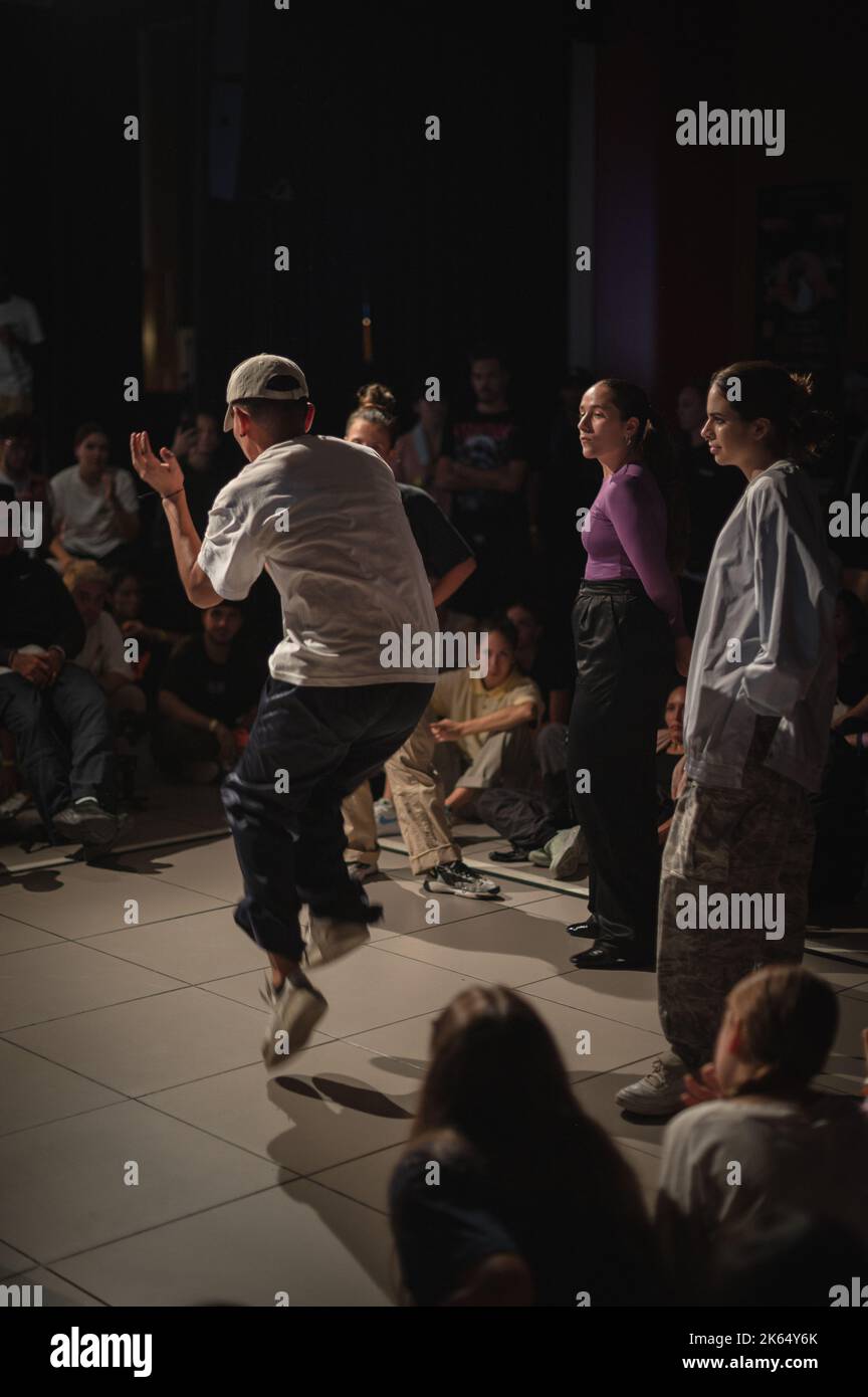 MAF bataille, événement de danse urbaine et de rue organisé par Mafiia Crew pendant les fêtes El Pilar à Saragosse, Espagne Banque D'Images