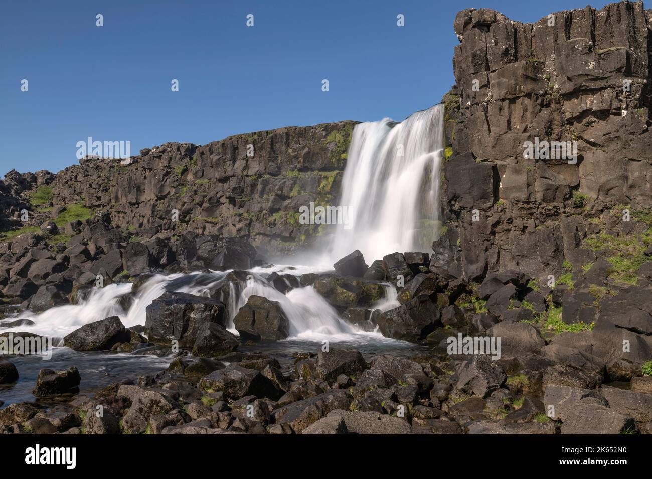 Cascade d'Öxarárfoss située dans le parc national de Thingvellir en Islande Banque D'Images