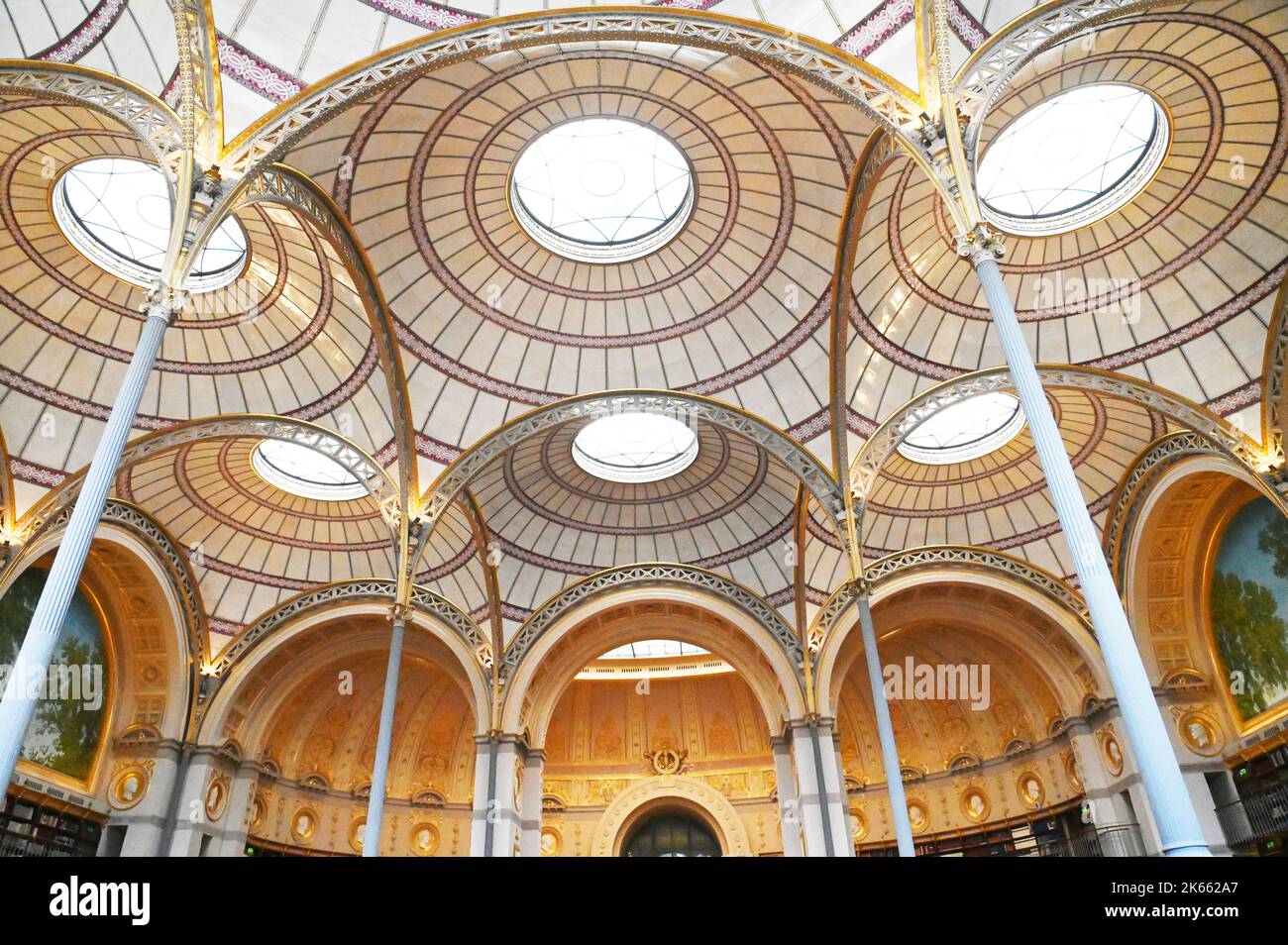 Paris (75) 2nd arrondissement. Réouverture en septembre 2022 de la salle ovale de la Bibliothèque nationale du Richelieu après 10 ans de travail Banque D'Images