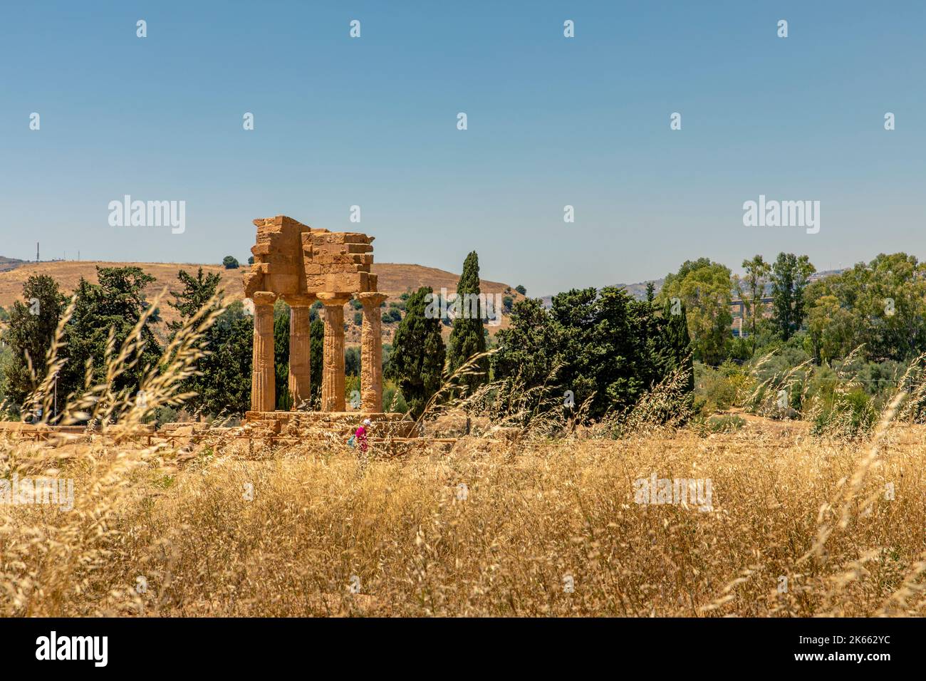 Agrigento, Sicile, Italie - 12 juillet 2020 : Temple de Castor et Pollux, l'un des temples grecs d'Italie, Magna Graecia. Les ruines sont le symbole de t Banque D'Images