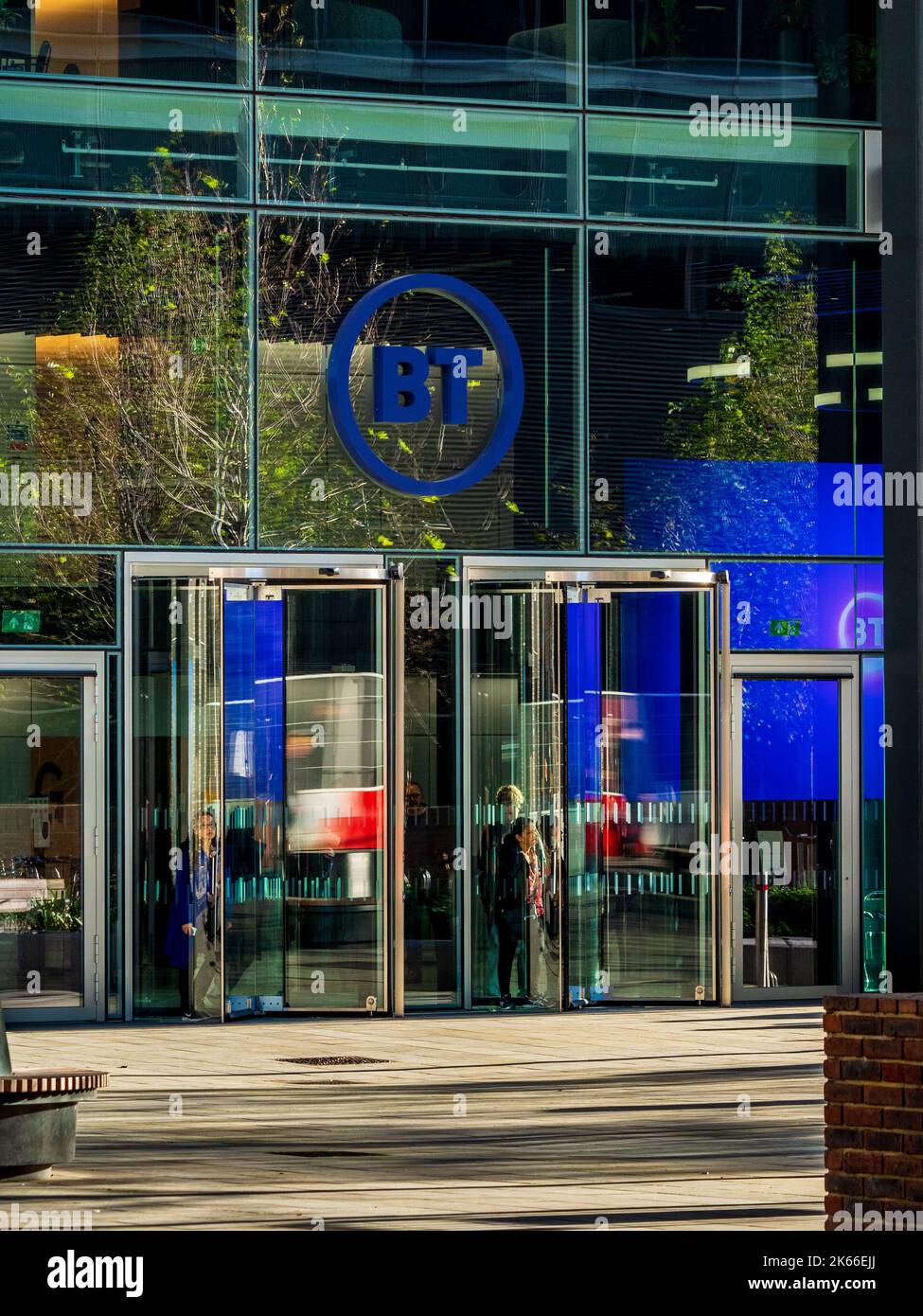 BT Global HQ Aldgate - BT nouveau bâtiment de siège à One Braham Aldgate Londres. BT a déménagé à son nouveau siège social en novembre 2021. Wilkinson Eyre Architects. Banque D'Images
