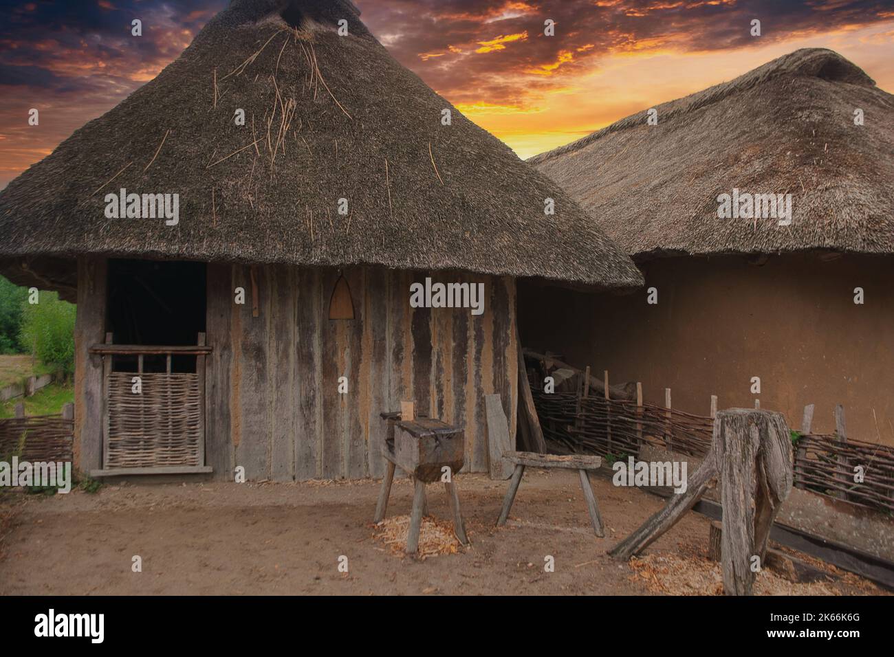 Village viking de haitabu à côté de Haddebyer noor au Schleswig, en Allemagne du Nord Banque D'Images