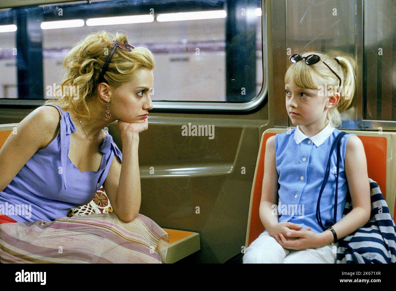 MURPHY, Fanning, UPTOWN GIRLS, 2003 Banque D'Images