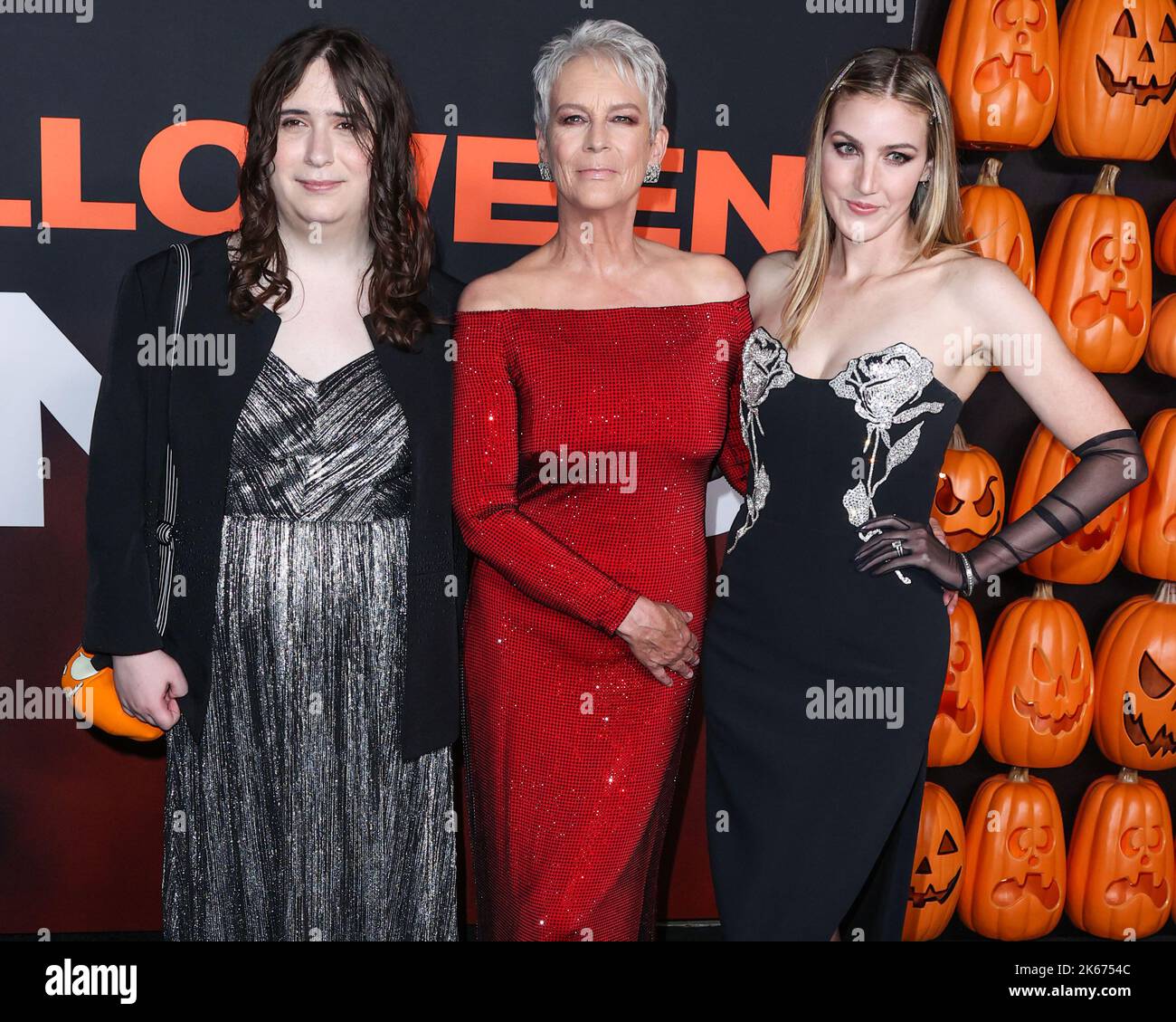 Hollywood, États-Unis. 11th octobre 2022. HOLLYWOOD, LOS ANGELES, CALIFORNIE, ÉTATS-UNIS - OCTOBRE 11 : L'actrice américaine Ruby Guest, la mère/actrice américaine Jamie Lee Curtis et la sœur/actrice américaine Annie Guest arrivent à la première mondiale de Universal Pictures and Blumhouse Productions 'Halloween ends' qui a eu lieu au TCL Chinese Theatre IMAX on 11 octobre 2022 à Hollywood, Los Angeles, Californie, États-Unis. (Photo de Xavier Collin/image Press Agency) Credit: Image Press Agency/Alay Live News Banque D'Images