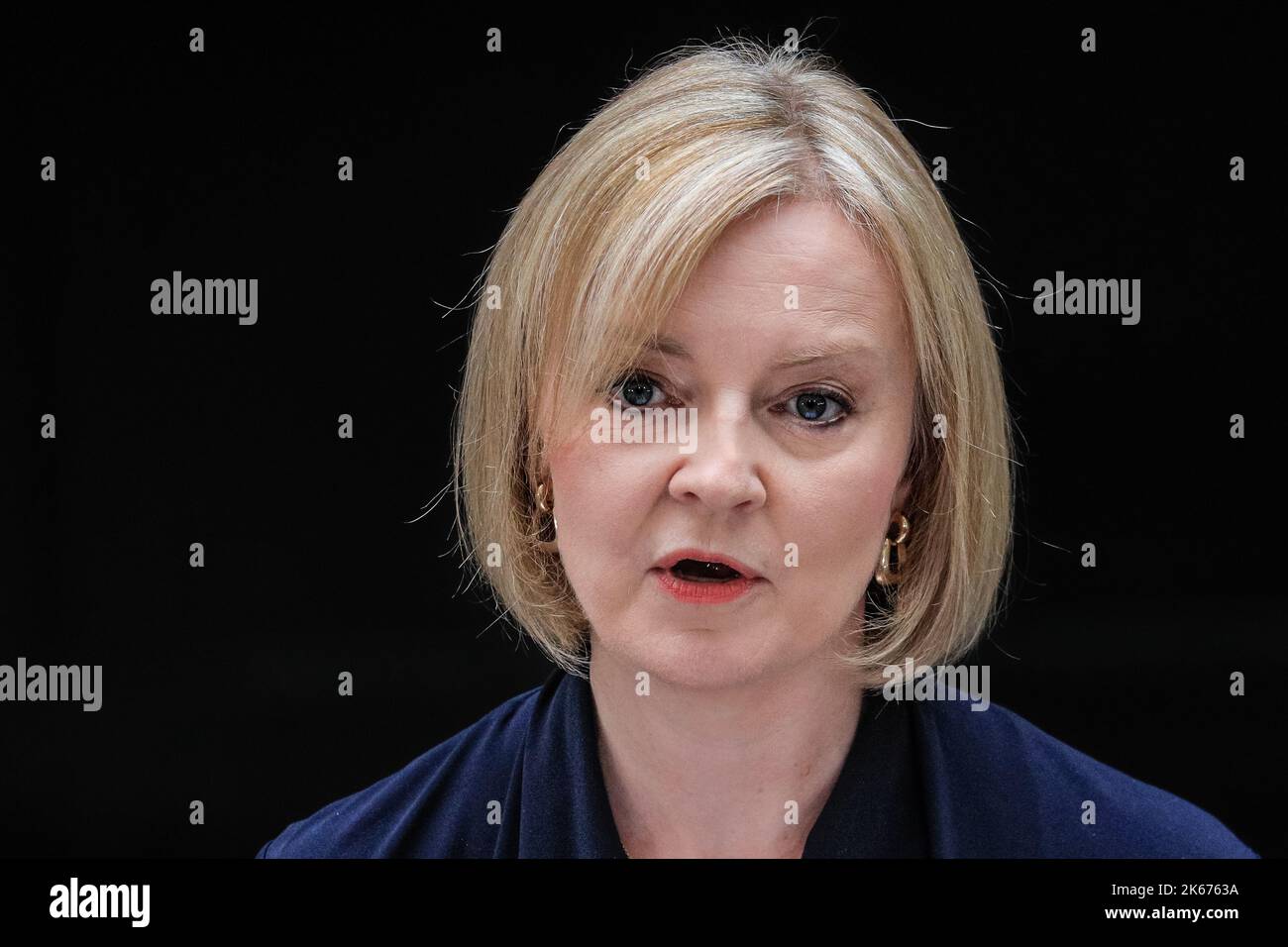 Liz Truss (Elizabeth Truss), député, Premier ministre britannique, gros plan, parlant, Downing Street, Londres, Royaume-Uni Banque D'Images