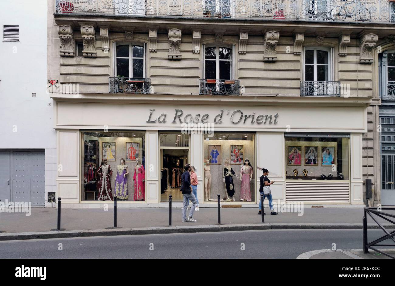 France Paris, quartier de Montmartre dans le the18th arrondissement, est principalement connu pour son histoire artistique et comme quartier des boîtes de nuit. Photo © Fabio Banque D'Images