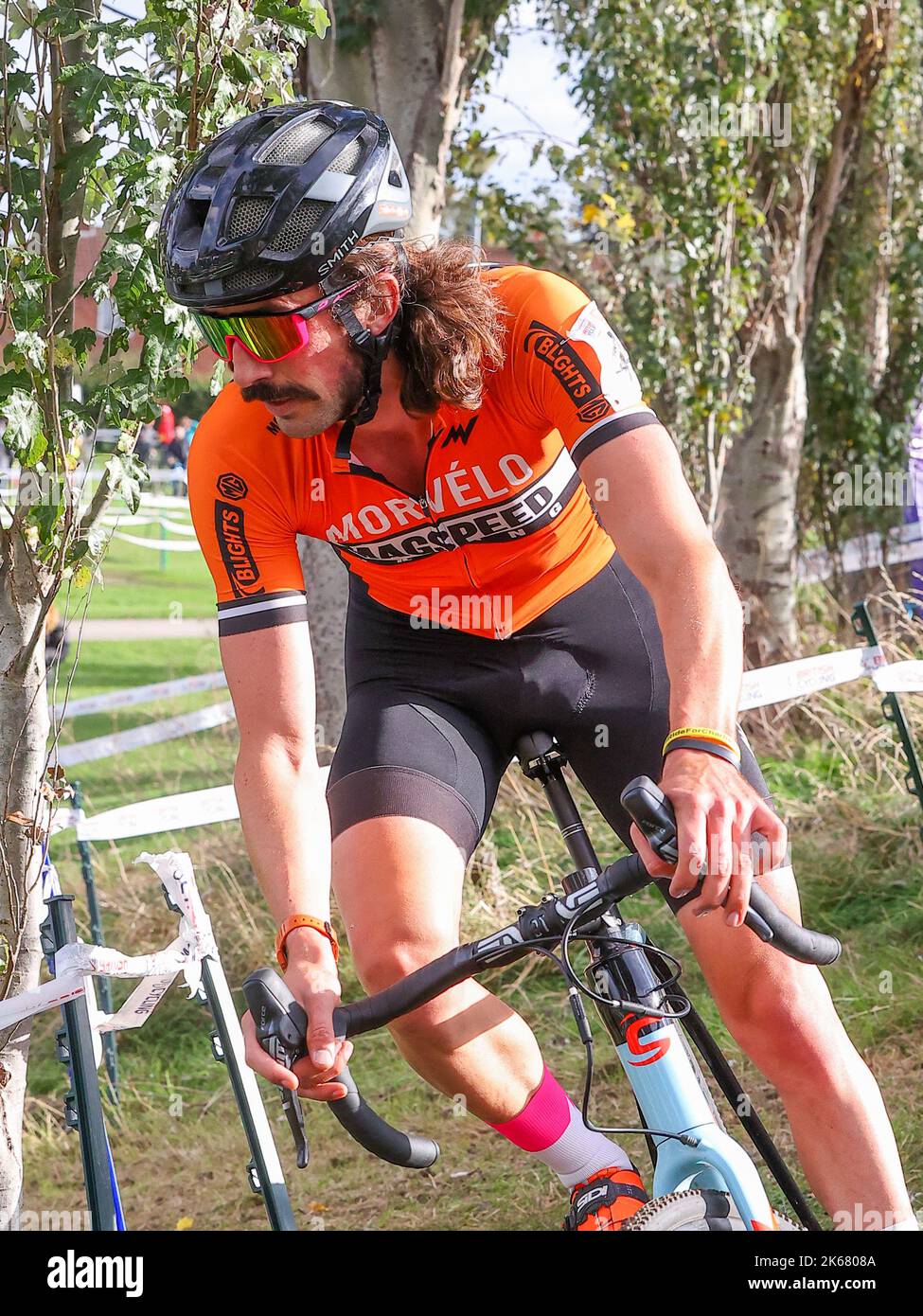 09.10.2022 Derby, Angleterre. Cyclocross. Nick Blight (Morvelo Magspeed) course en action pendant le championnat de la nation cycliste britannique Round 2 (Derby) qui s'est tenu au Moorways Sports Village, Derby. © Phil Hutchinson Banque D'Images