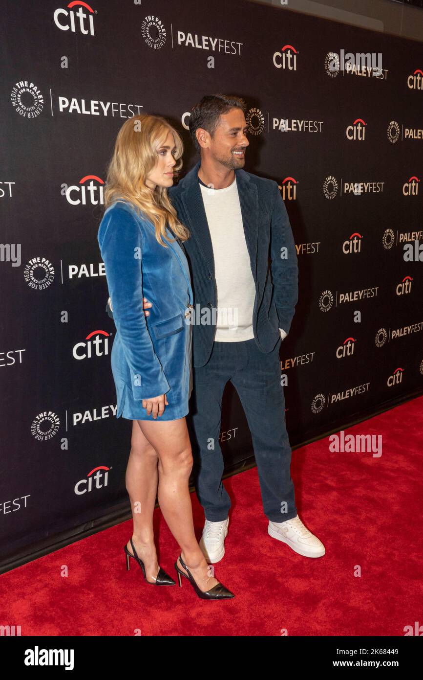 New York, États-Unis. 11th octobre 2022. Melissa Roxburgh et J.R. Ramirez participe à la projection de la saison 4 'Manifest' pendant 2022 PaleyFest NY au Paley Museum de New York. (Photo par Ron Adar/SOPA Images/Sipa USA) crédit: SIPA USA/Alay Live News Banque D'Images