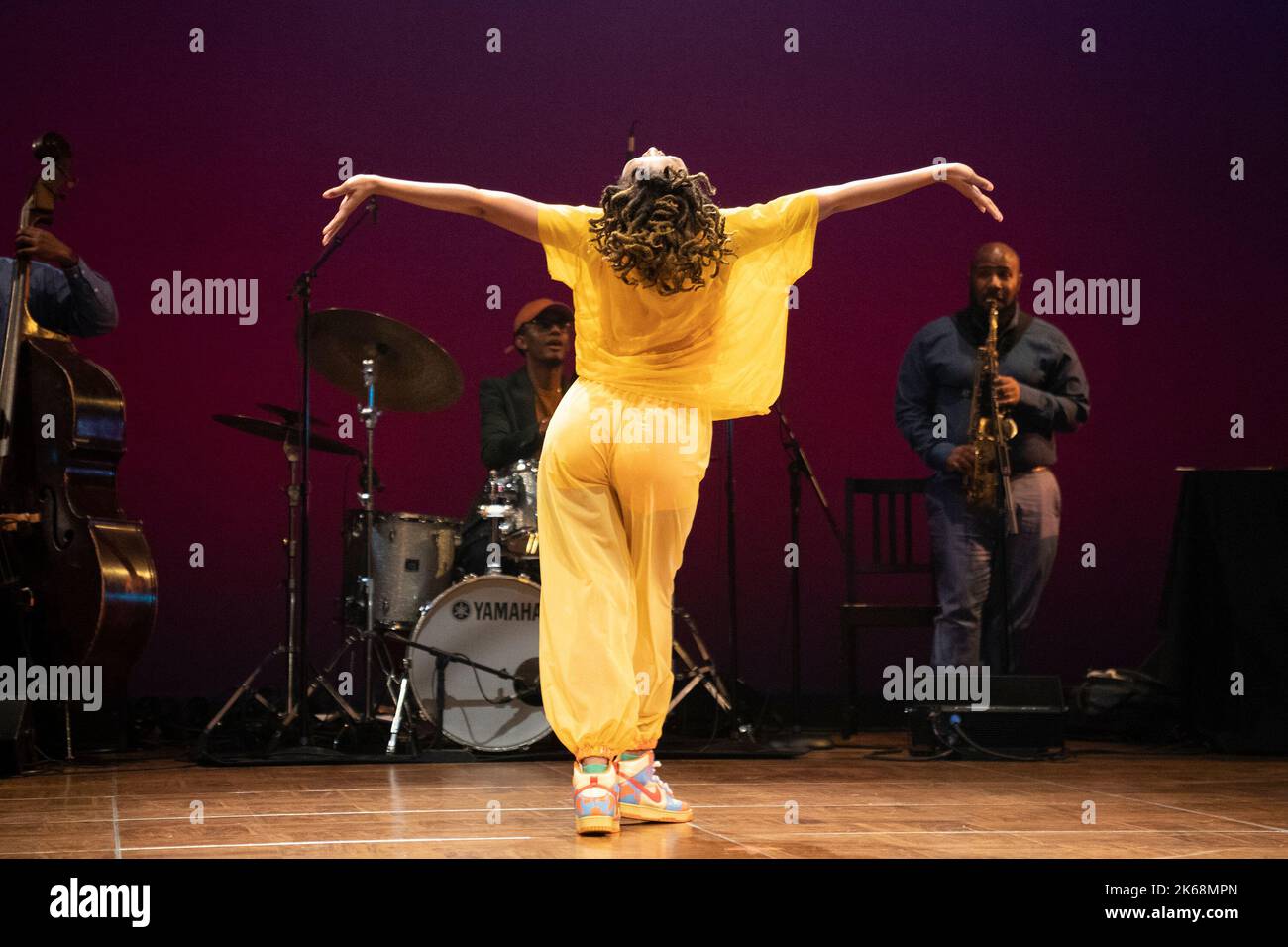 12 octobre 2022, New York, New York, Etats-Unis: Imani Arrington de 'LaTasha Barnes présente le Jazz Continuum' lors de la répétition de la robe au théâtre Joyce (Credit image: © Lev Radin/Pacific Press via ZUMA Press Wire) Banque D'Images