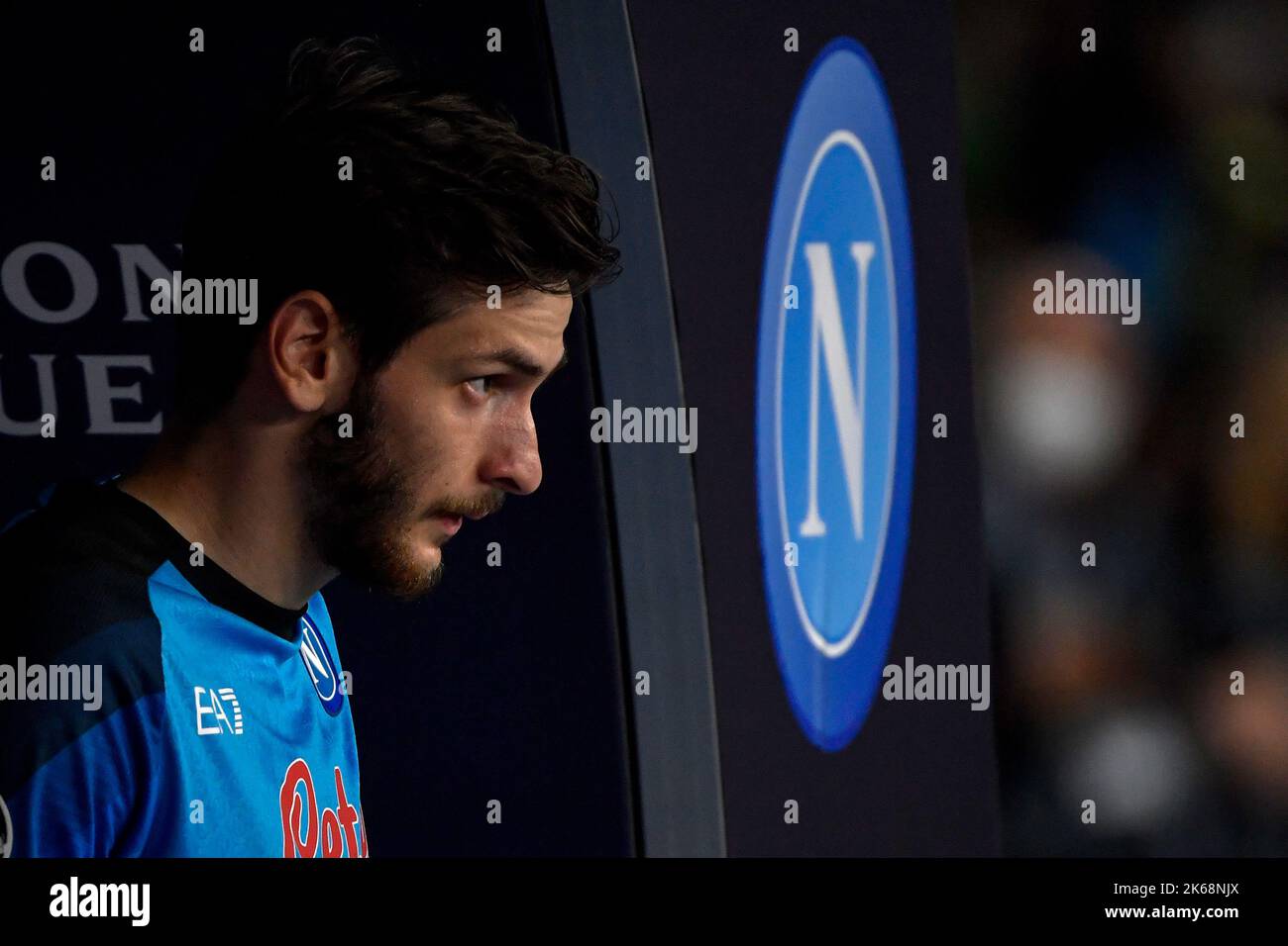 Naples, Italie. 12th octobre 2022. Khvicha Kvaratskhelia de SSC Napoli regarde pendant le groupe de la Ligue des Champions Un match de football entre SSC Napoli et AFC Ajax au stade Diego Armando Maradona à Naples (Italie), 12 octobre 2022. Photo Andrea Staccioli/Insidefoto crédit: Insidefoto di andrea staccioli/Alamy Live News Banque D'Images