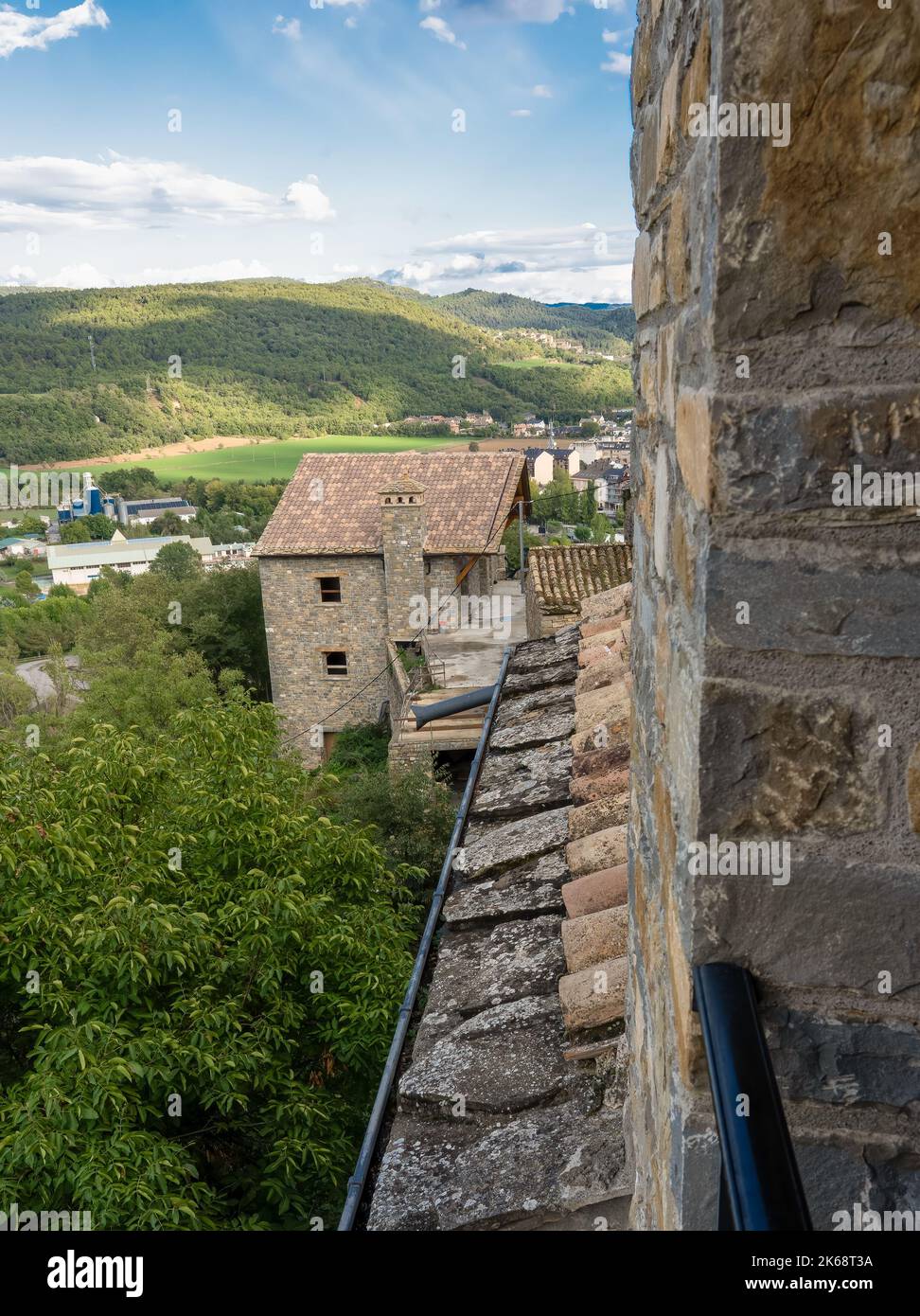 Maisons de montagne traditionnelles espagnoles, montagnes des Pyrénées, Espagne Banque D'Images