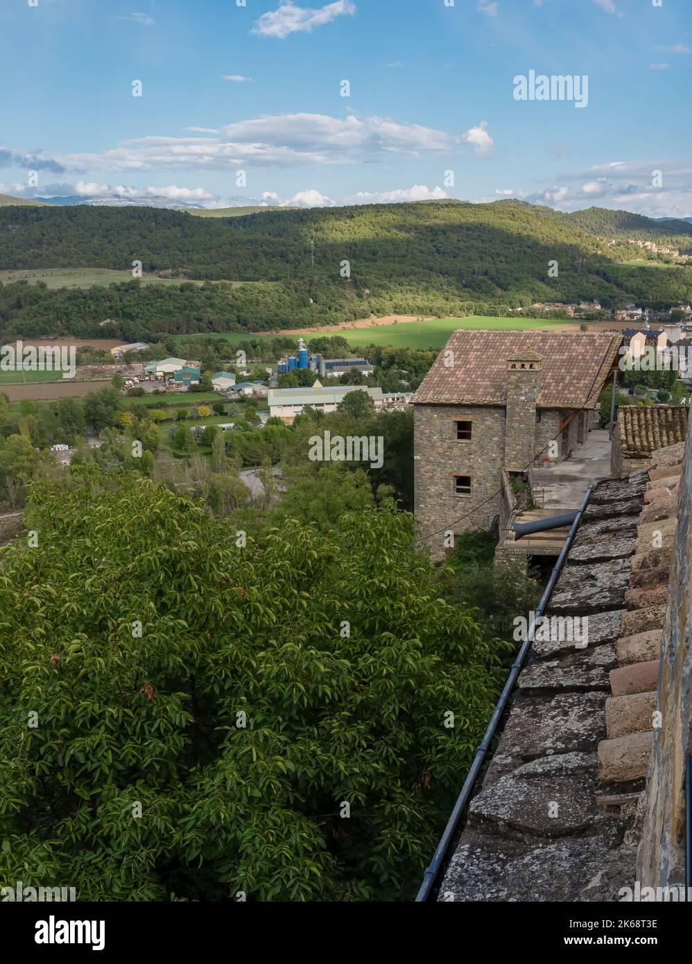 Maisons de montagne traditionnelles espagnoles, montagnes des Pyrénées, Espagne Banque D'Images