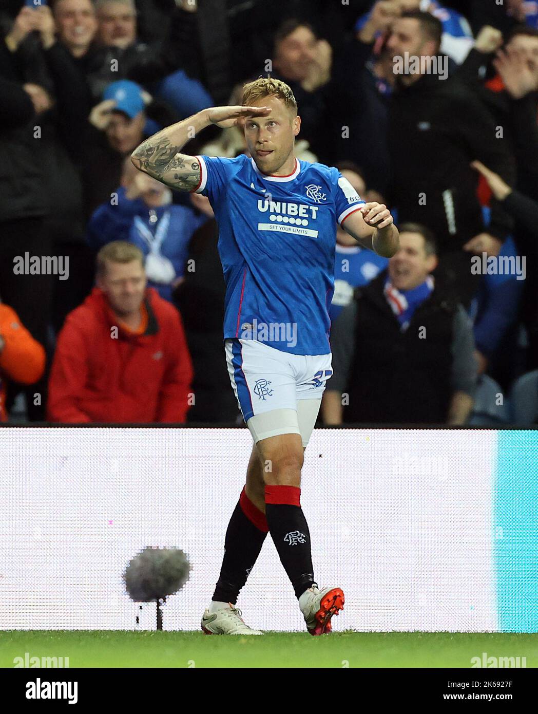 Scott Arfield des Rangers célèbre le premier but de leur partie lors du match A du groupe de la Ligue des champions de l'UEFA au stade Ibrox, à Glasgow. Date de la photo: Mercredi 12 octobre 2022. Banque D'Images