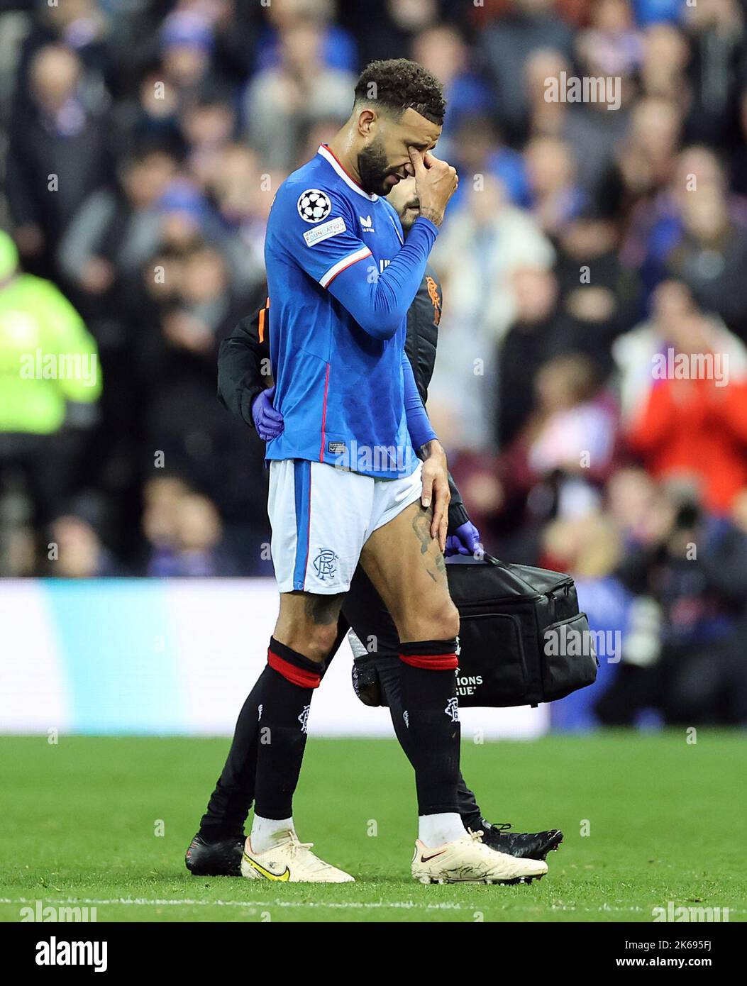 Connor Goldson des Rangers se blesse lors du match de l'UEFA Champions League Group A au stade Ibrox de Glasgow. Date de la photo: Mercredi 12 octobre 2022. Banque D'Images