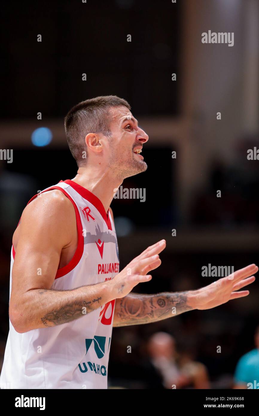 Barford Leads Reggio Emilia to 82-65 Victory Over Pardubice in Champions League