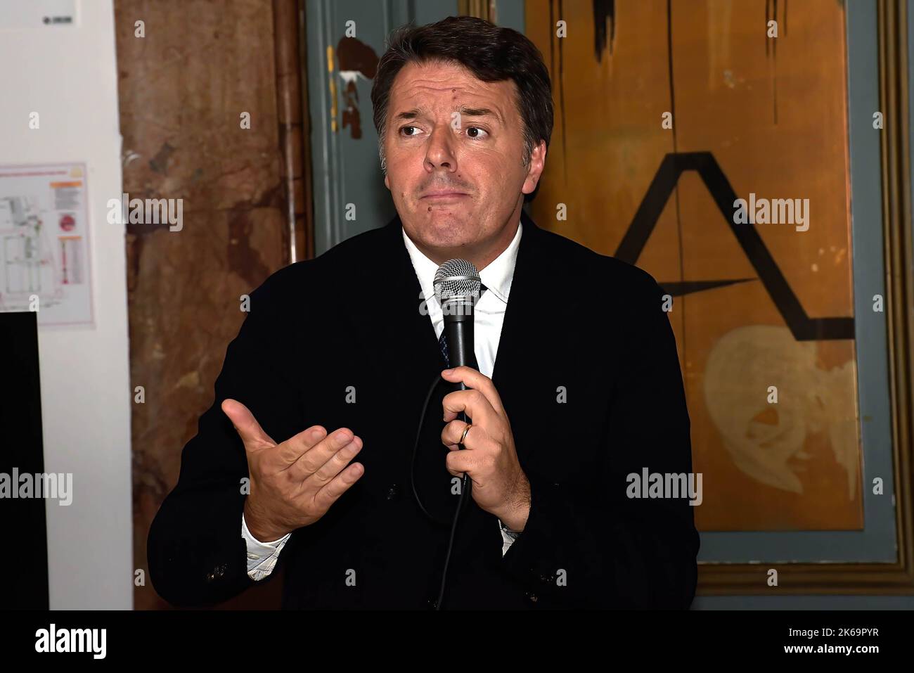 Rome, Italie. 12th octobre 2022. L'ancien Premier ministre italien et le parti politique italien Viva Matteo Renzi parle lors de la présentation du livre "le catène della destra (les chaînes de la droite)", écrit par le directeur du journal "il Foglio" Claudio Cerasa. Crédit : SOPA Images Limited/Alamy Live News Banque D'Images