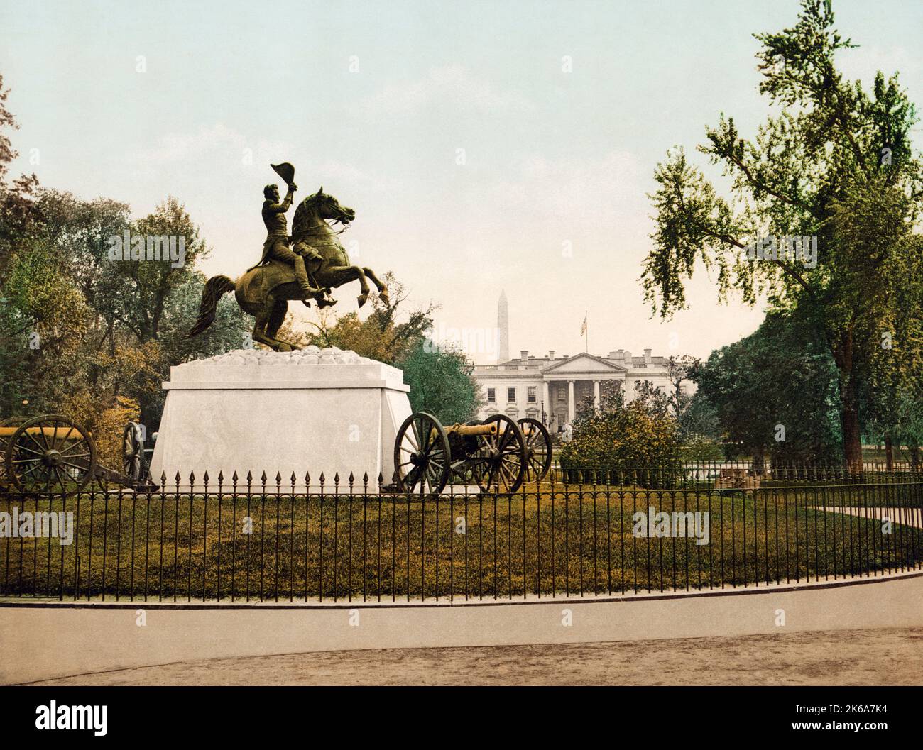 Imprimé photo-chrome du monument Andrew Jackson en face de la Maison Blanche. Banque D'Images