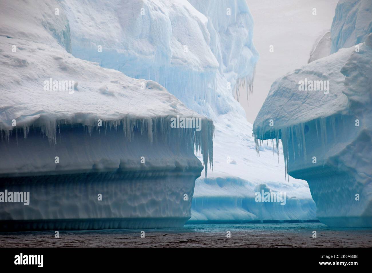 Iceberg de la baie Wilhelmina, péninsule antarctique. Banque D'Images