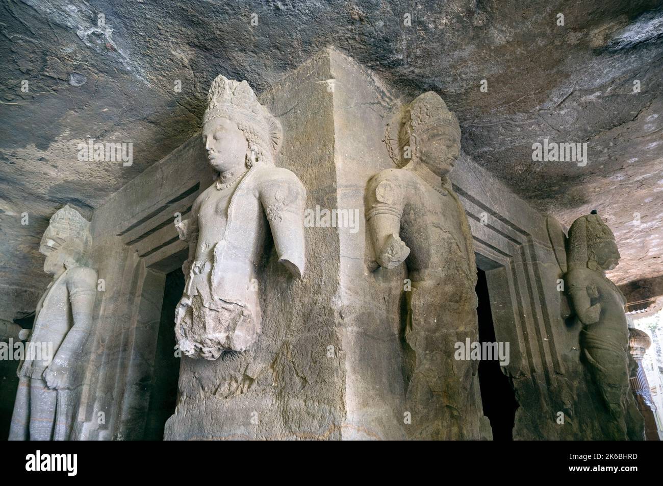 Statues anciennes des grottes d'Elephanta sur l'île d'Elephanta, Mumbai, Inde Banque D'Images