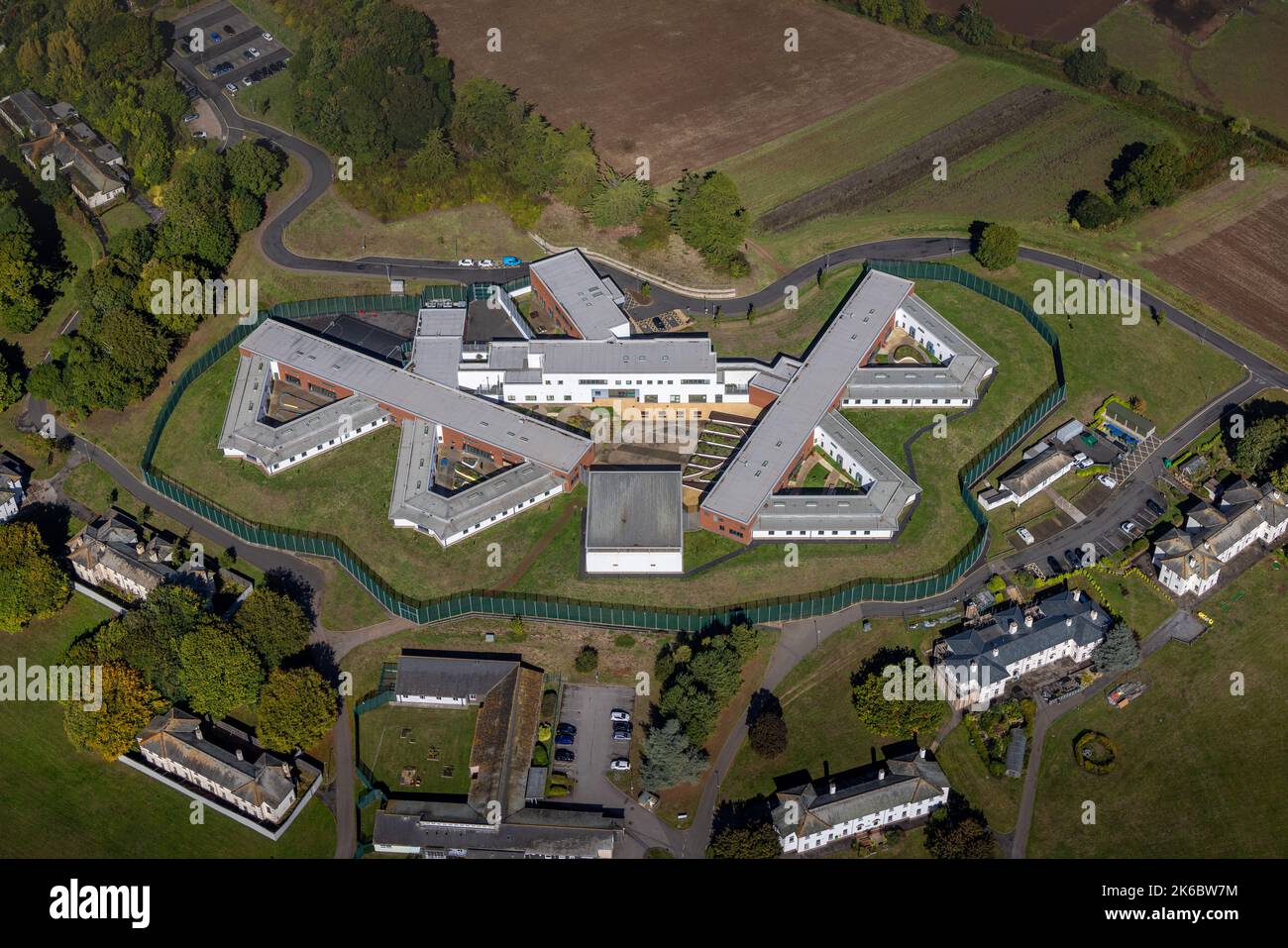 Photographie aérienne de l'hôpital sécurisé de Langdon géré par les services de médecine légale en santé mentale. Situé à 1 km au nord de Dawlish, sur le côté est de Devon Banque D'Images