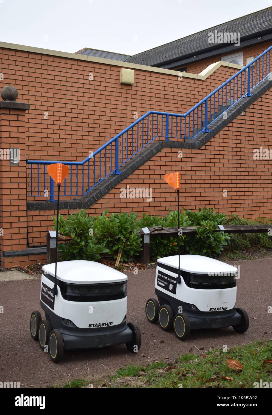 Robots de livraison d'épicerie Starship à Milton Keynes. Banque D'Images