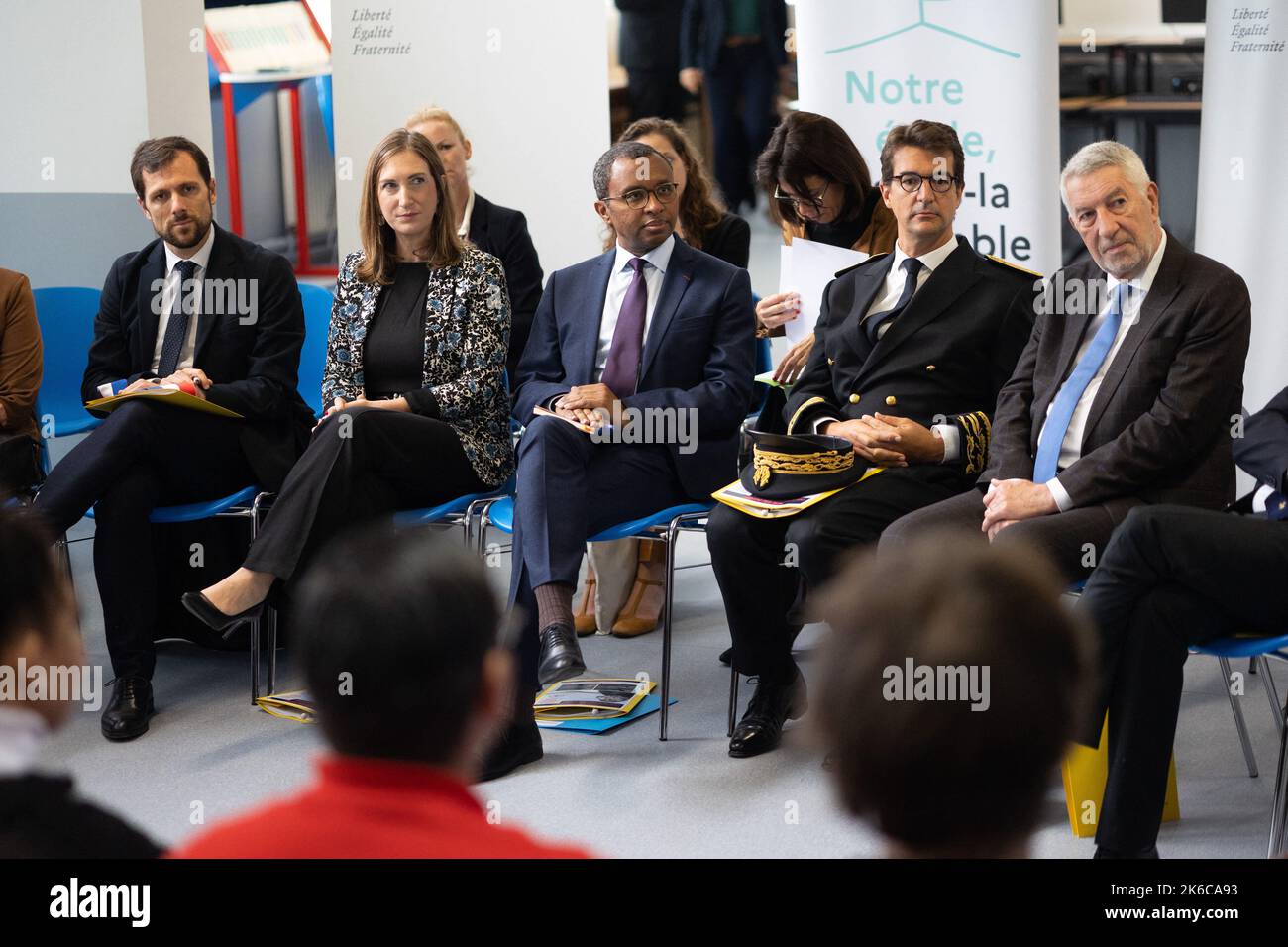 Pap Ndiaye, ministre français de l'éducation nationale et des jeunes, et Carole Grandjean, ministre déléguée à l'éducation et à la formation professionnelles, participent au conseil national de fondation de l'école secondaire Louis Armand à Nogent-sur-Marne près de Paris, sur 13 octobre 2022. Photo de Raphael Lafargue/ABACAPRESS.COM Banque D'Images