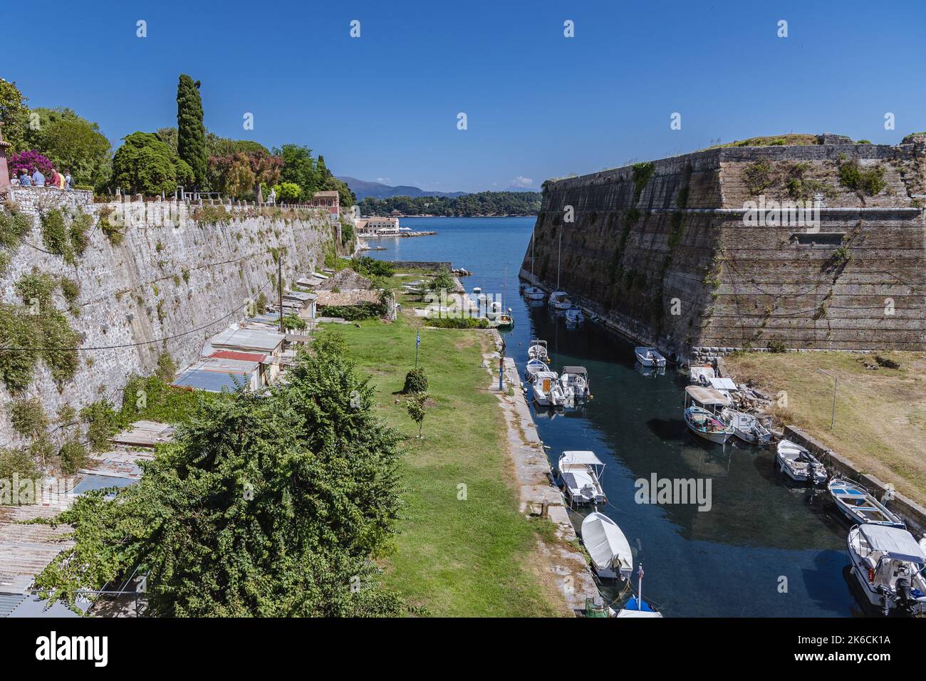 Vue aérienne de la lande appelée Contrafossa dans l'ancienne forteresse vénitienne de la ville de Corfou sur une île grecque de Corfou Banque D'Images