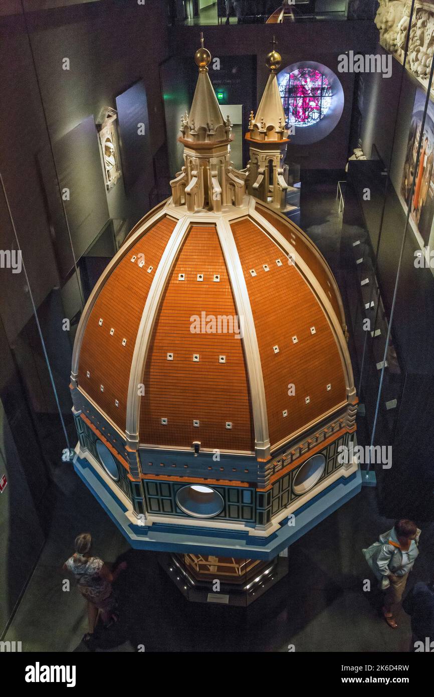 FLORENCE, ITALIE - 13 SEPTEMBRE 2018 : c'est la disposition du dôme de la cathédrale de la ville dans le hall du musée de l'Opéra de Santa Maria del Fiore. Banque D'Images