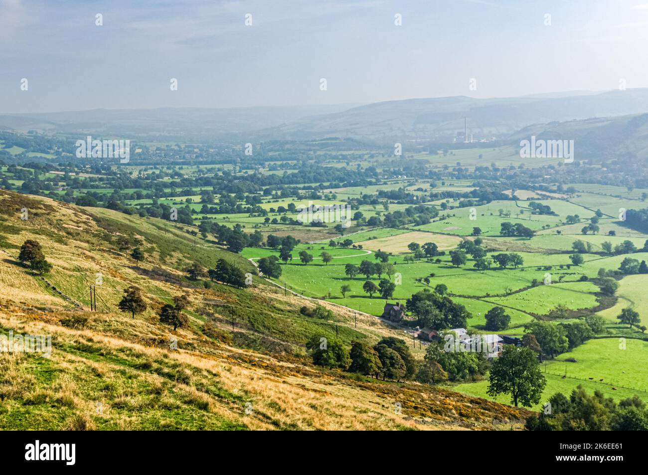 Vue sur la vallée de l'Edale dans le parc national de Peak District, Derbyshire, Angleterre, Royaume-Uni, Royaume-Uni Banque D'Images