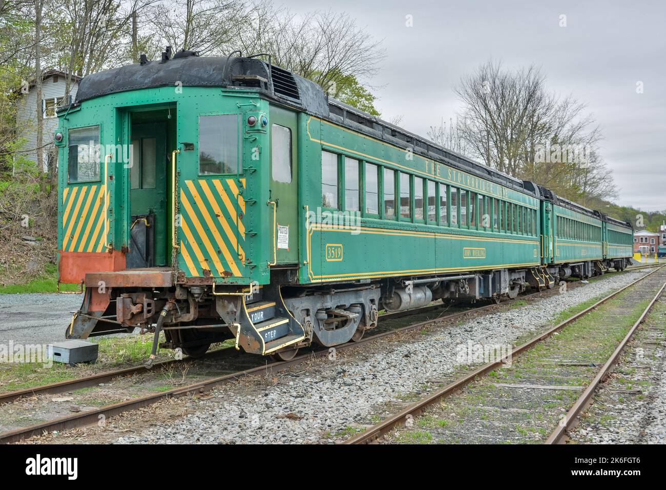 Honesdale, Pennsylvanie, États-Unis d'Amérique – 30 avril 2017. Des entraîneurs vintage de la ligne Stourbridge à Honesdale, PA. Banque D'Images