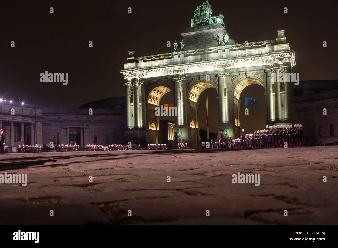 L'illustration montre la cérémonie d'ouverture de l'année académique 2022-2023 de l'École militaire royale (KMS), à Bruxelles, le jeudi 13 octobre 2022. Les nouveaux étudiants, dont le prince Gabriel, font leur entrée solennelle et le roi remet également le degen du roi au vice-lieutenant Jasper Mathys. BELGA PHOTO HATIM KAGHAT Banque D'Images