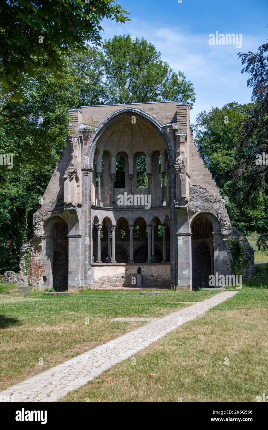 Les ruines du monastère de Heisterbach dans le Siebengebirge Banque D'Images