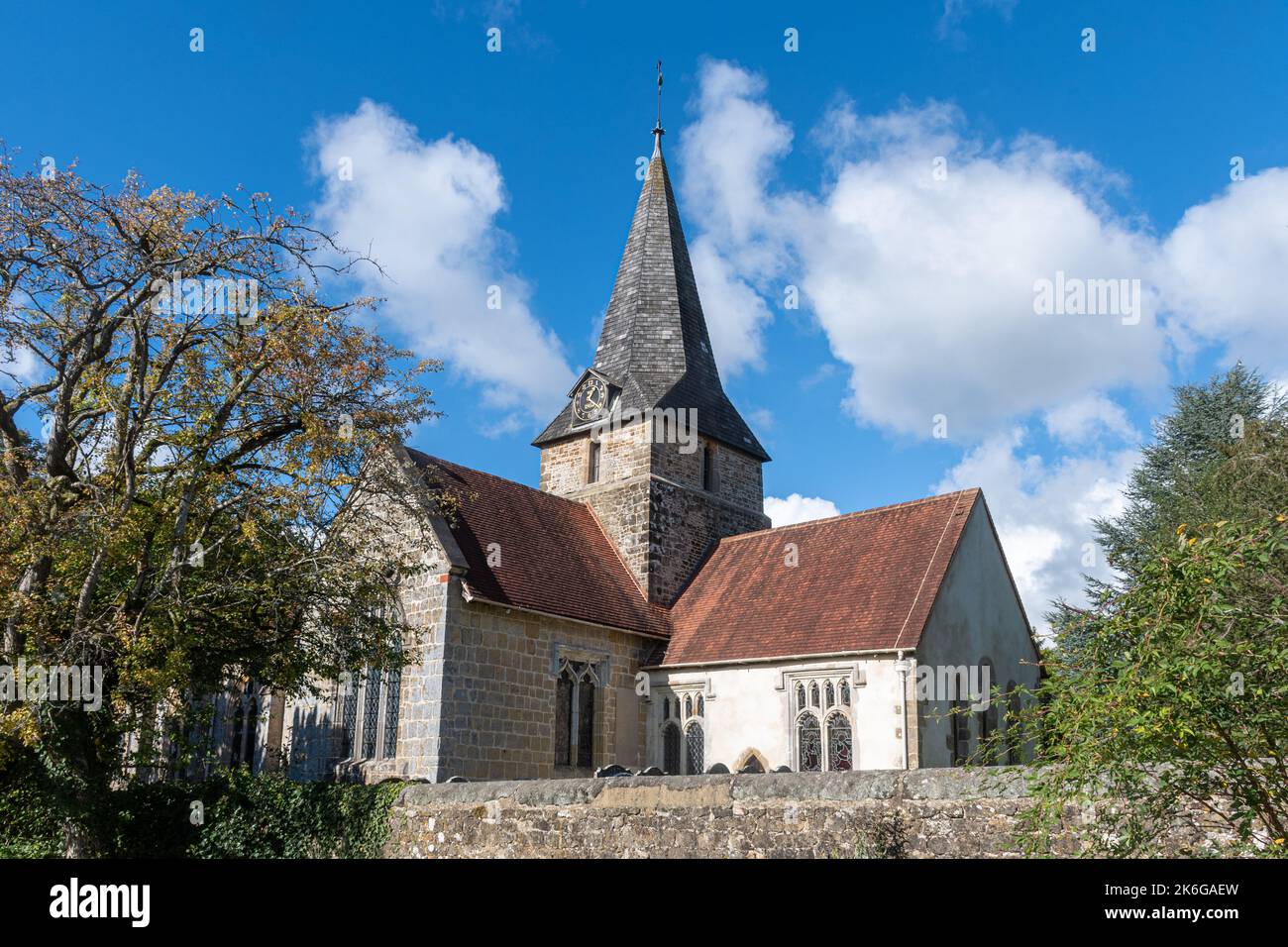 Église de Sainte-Marie-la-Vierge, Church Road, Bramshott, Hampshire, Angleterre, ROYAUME-UNI Banque D'Images